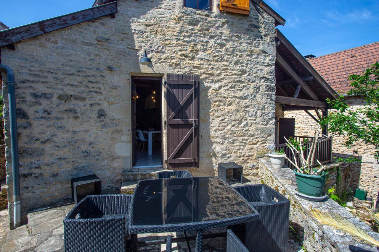 Maison En Pierres Au Coeur Du Village Medieval De Villeneuve المظهر الخارجي الصورة