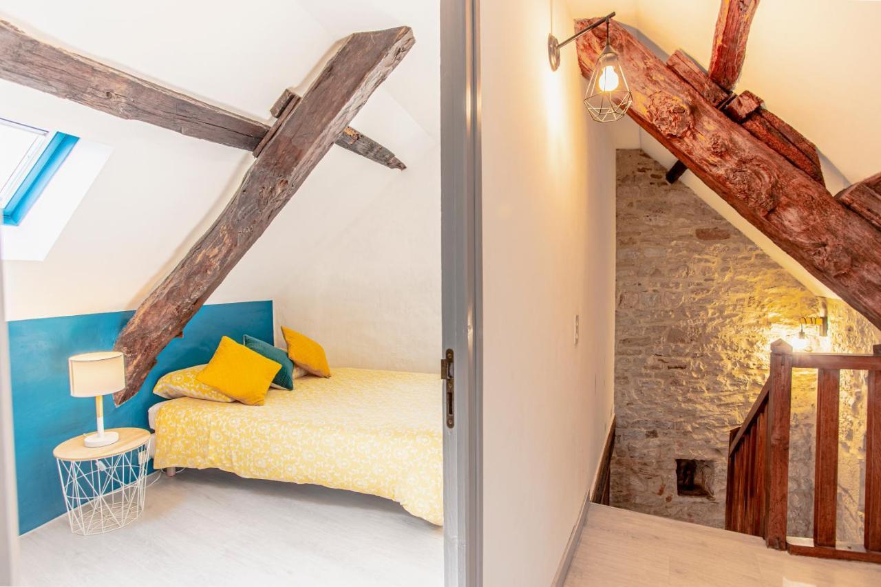 Maison En Pierres Au Coeur Du Village Medieval De Villeneuve المظهر الخارجي الصورة