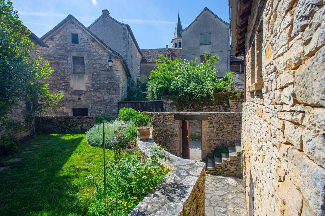 Maison En Pierres Au Coeur Du Village Medieval De Villeneuve المظهر الخارجي الصورة