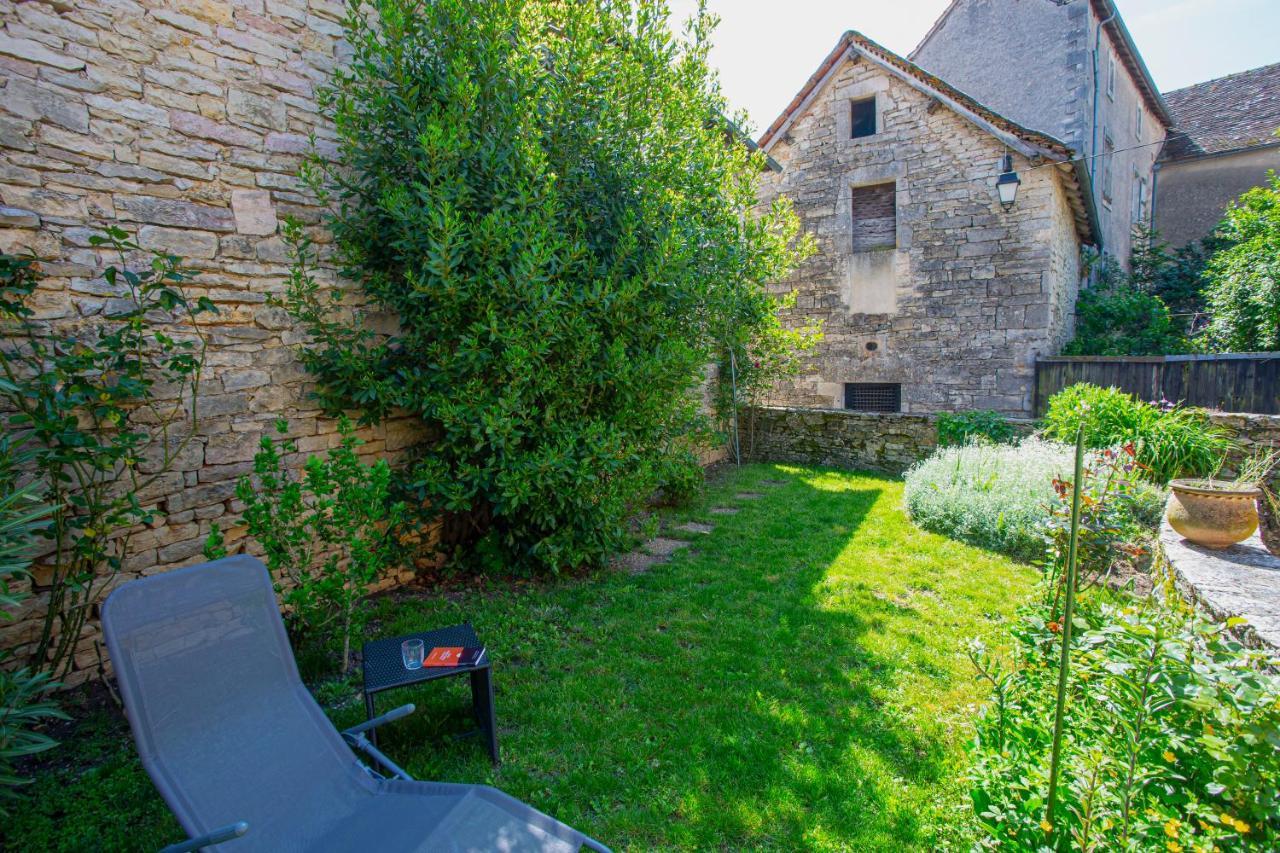 Maison En Pierres Au Coeur Du Village Medieval De Villeneuve المظهر الخارجي الصورة