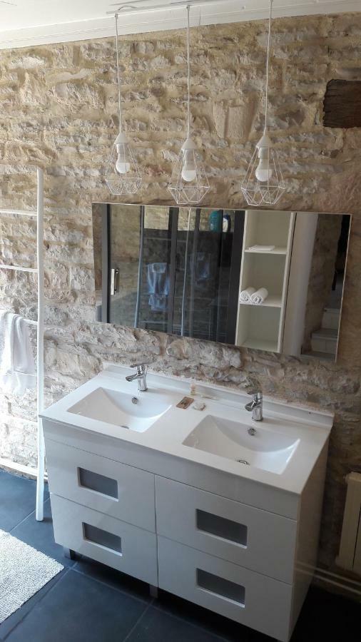 Maison En Pierres Au Coeur Du Village Medieval De Villeneuve المظهر الخارجي الصورة